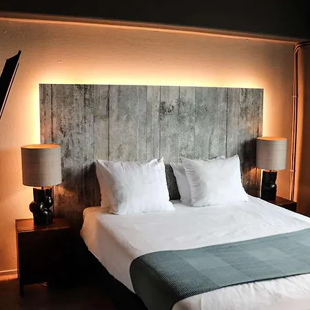 Rooms25-2
